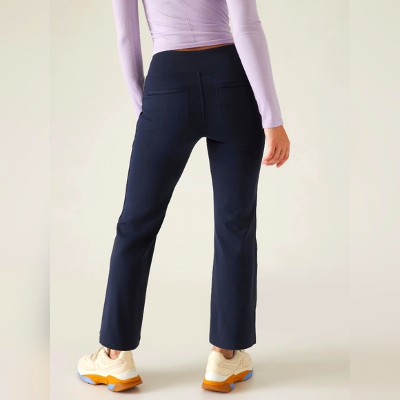 NWT 🦋 Athleta Delancey Skyline Ankle Flare Pants XL Tall Navy - Picture 3 of 10
